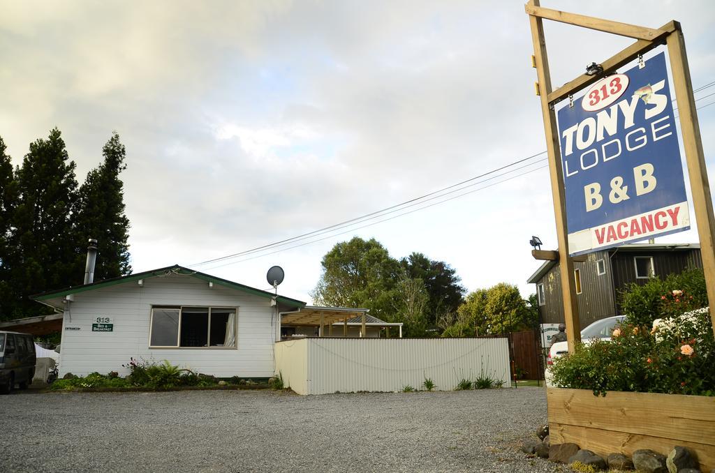 Tony'S Lodge Turangi Luaran gambar